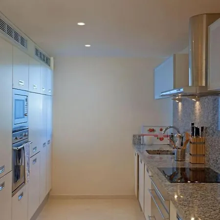 Amazing In Benahavis With Shared Pool *