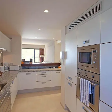 Apartment Amazing In Benahavis With Shared Pool Estepona