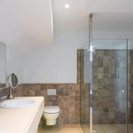 Apartment Amazing In Benahavis With Shared Pool Estepona